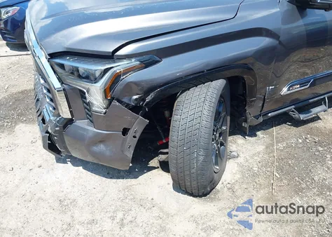 2022 Toyota Tundra 1794 Edition z USA, uszkodzony, nr VIN 5TFMA5DB0NX007424